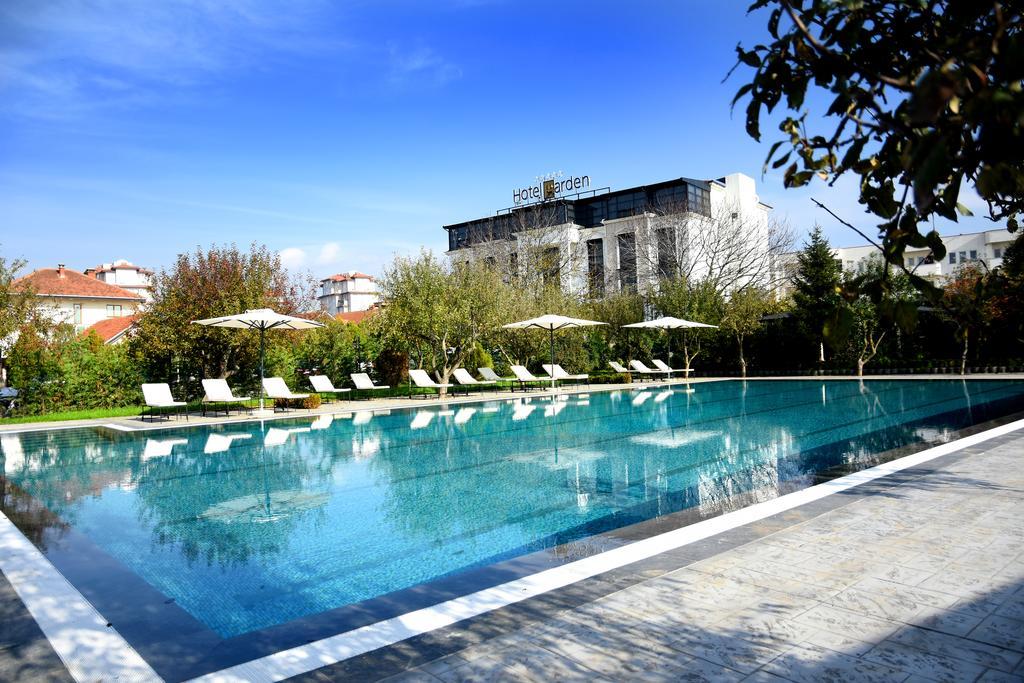 Hotel Garden Pristina Esterno foto