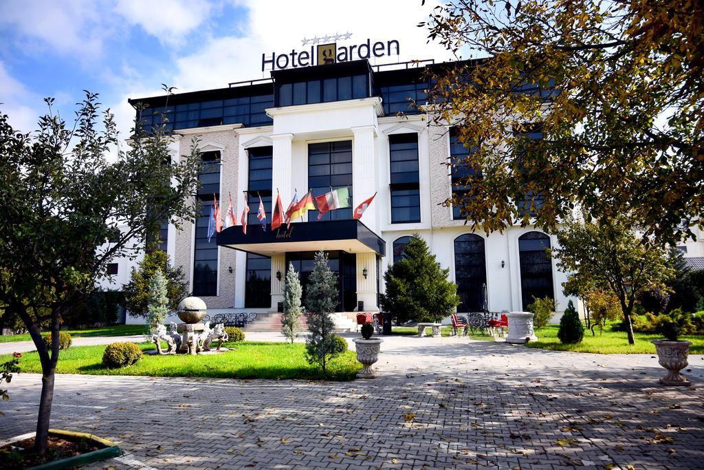 Hotel Garden Pristina Esterno foto