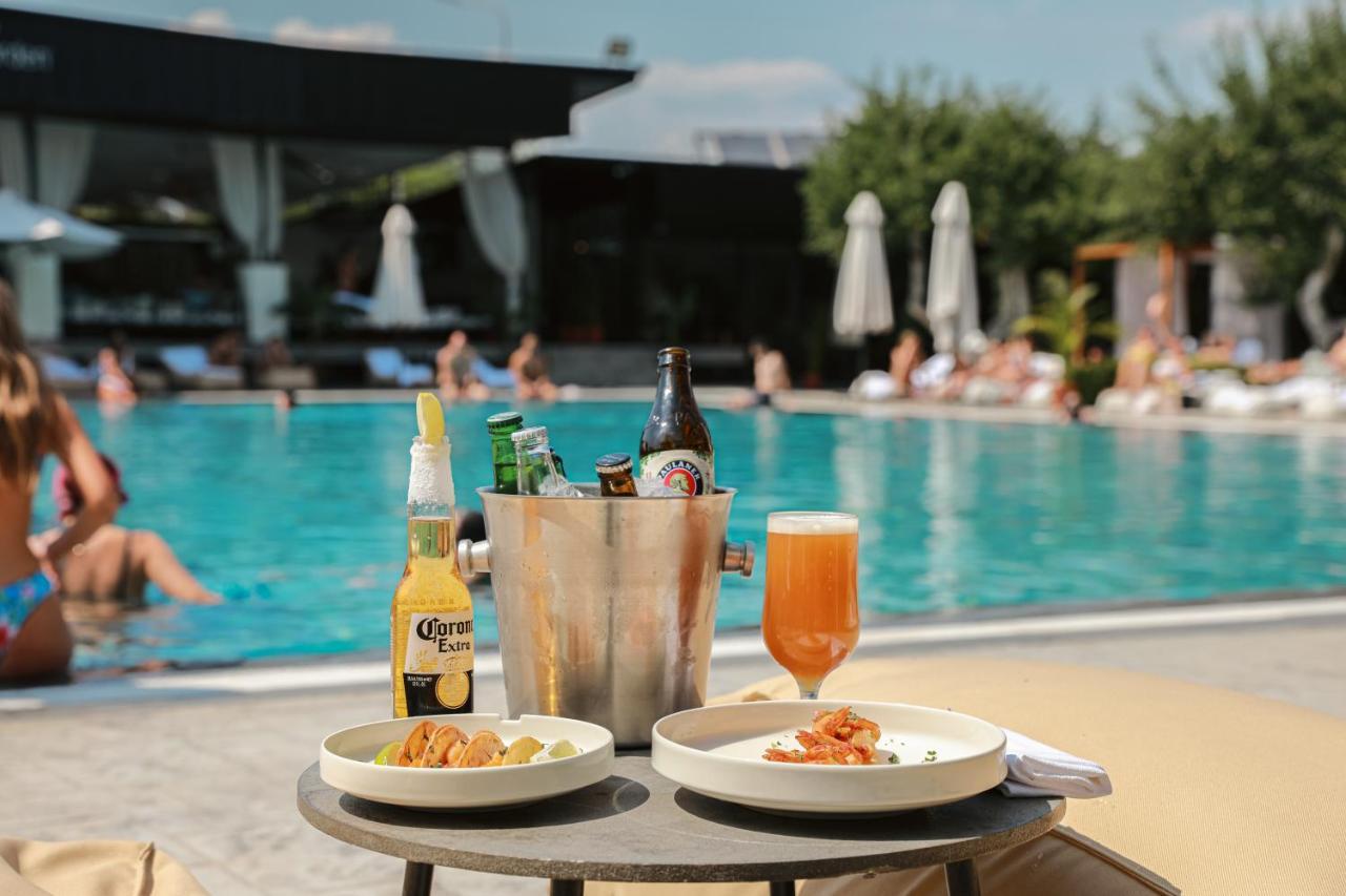 Hotel Garden Pristina Esterno foto